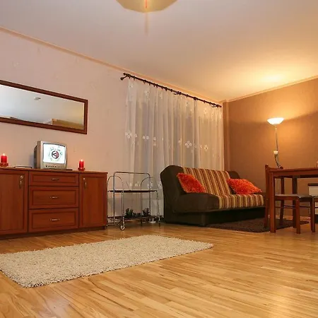 Neravu Namai Apartmán